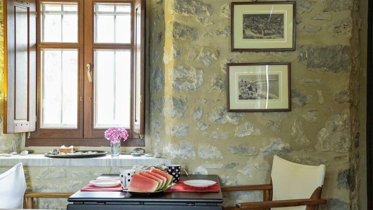 Stone House In A Quiet Landscape, Leonidion Villa Exterior photo