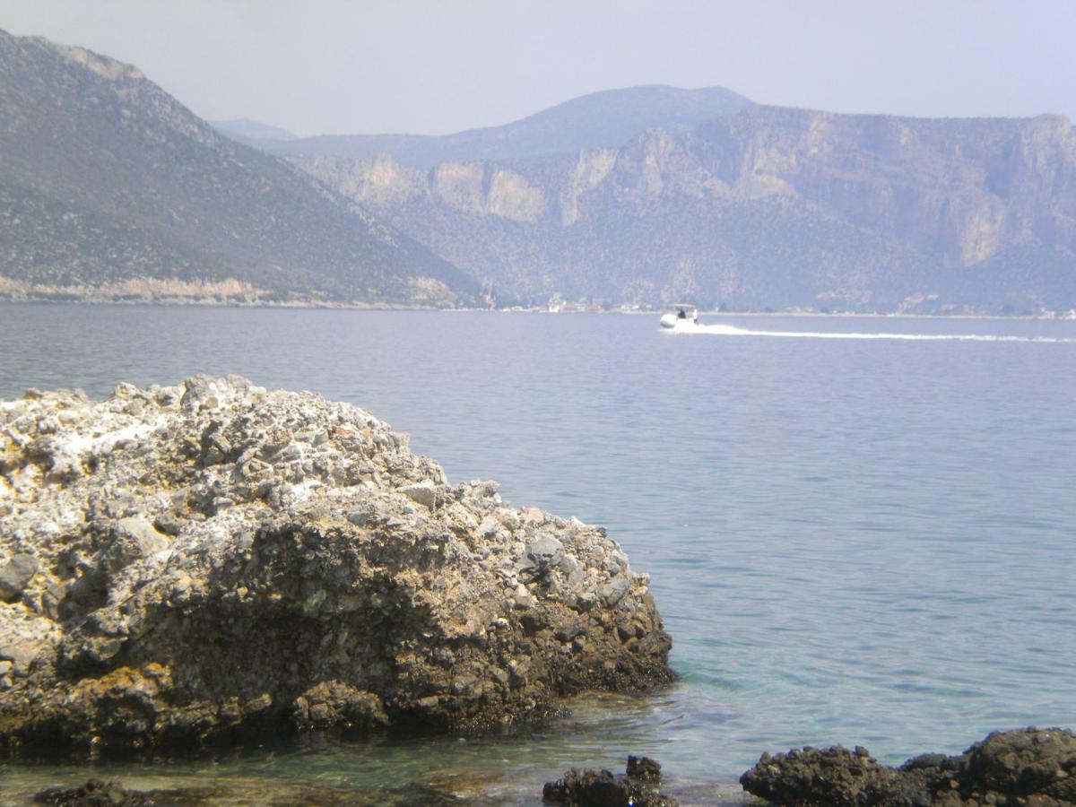 Stone House In A Quiet Landscape, Leonidion Villa Exterior photo