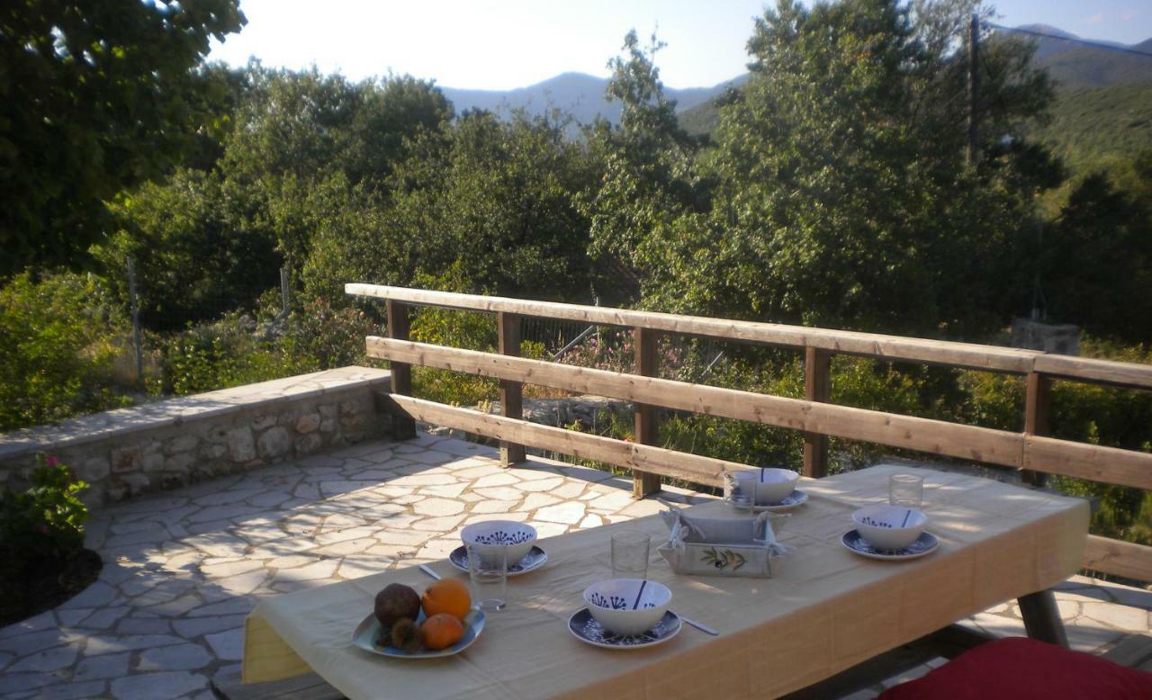 Stone House In A Quiet Landscape, Leonidion Villa Exterior photo