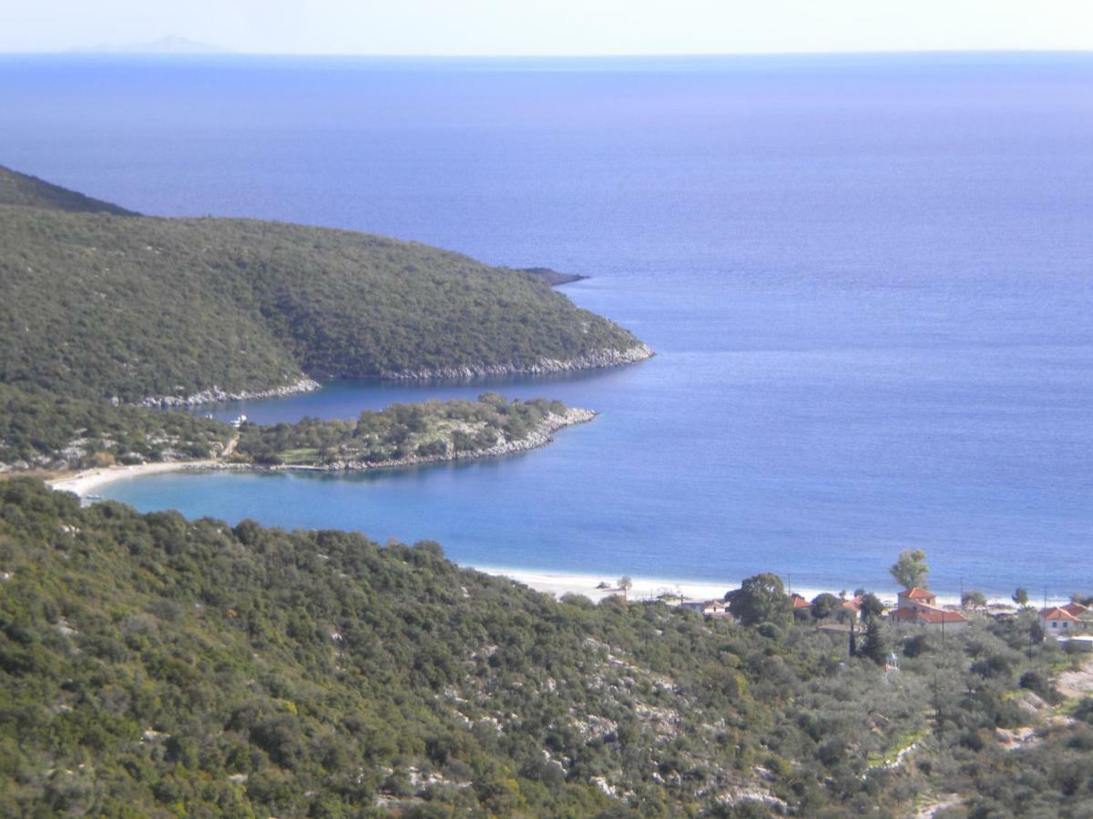 Stone House In A Quiet Landscape, Leonidion Villa Exterior photo